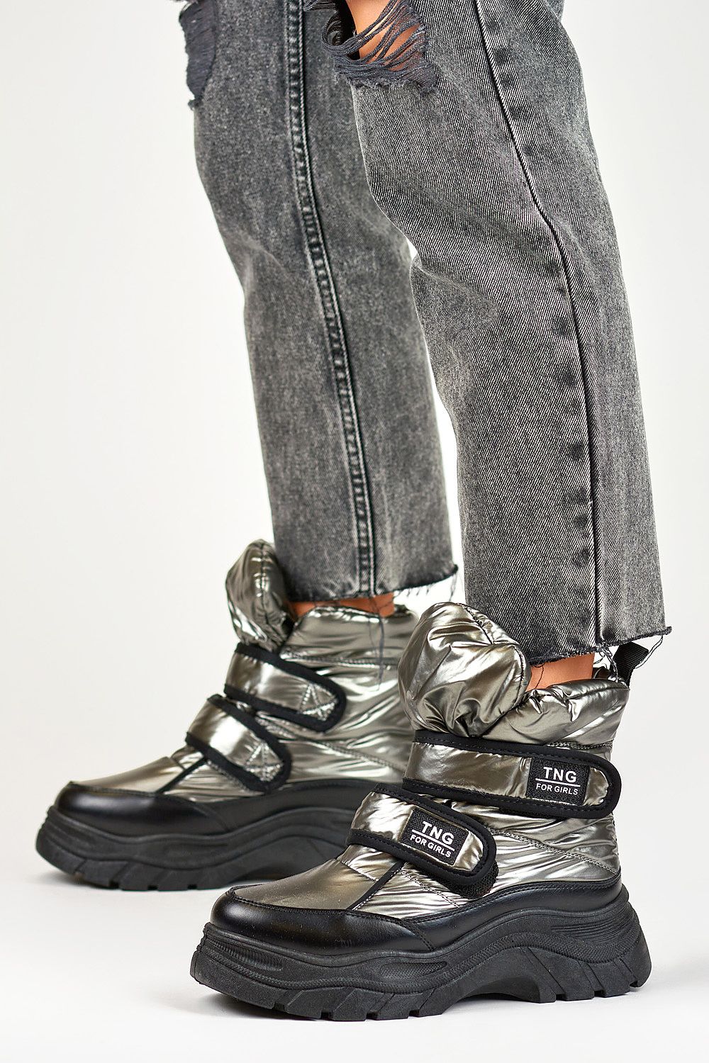 Snow boots model 190038