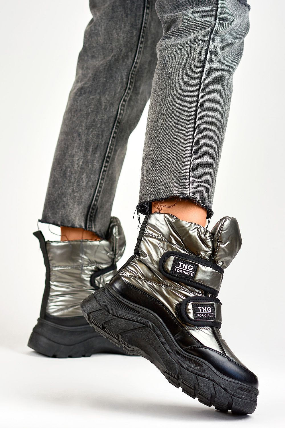 Snow boots model 190038