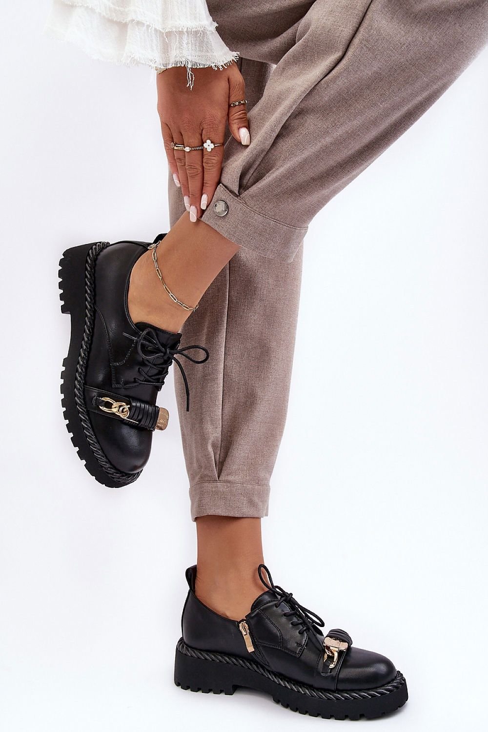 Low Shoes model 190176