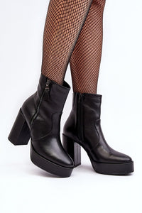 Heel boots model 190201