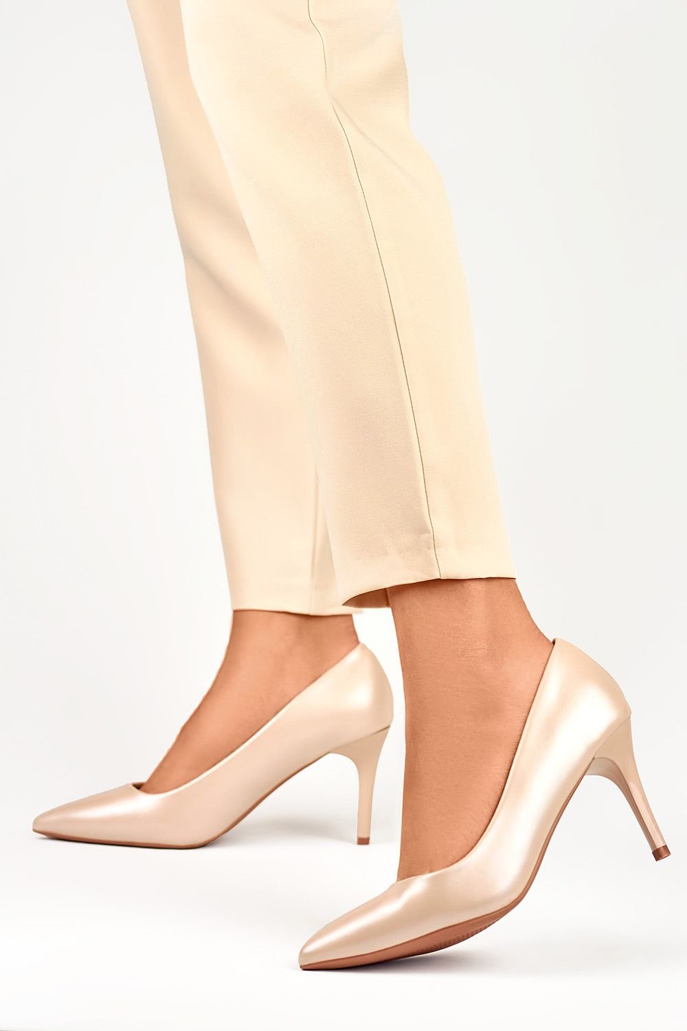 High heels model 190649