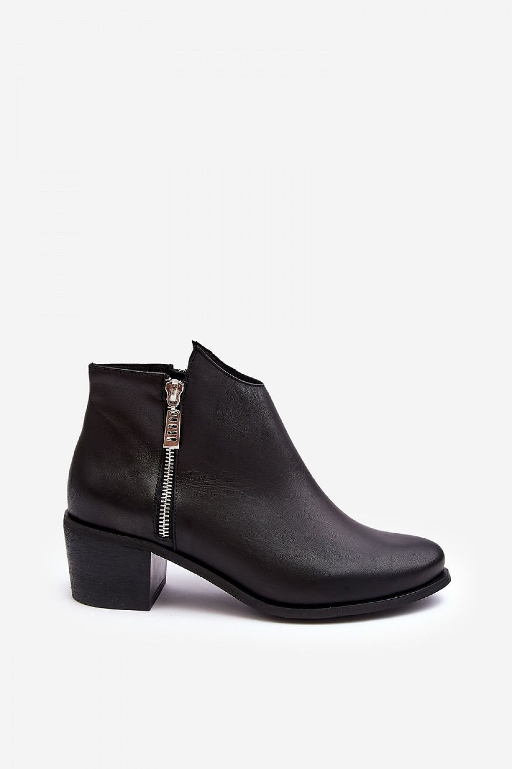 Heeled low shoes model 190708