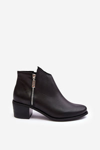 Heeled low shoes model 190708