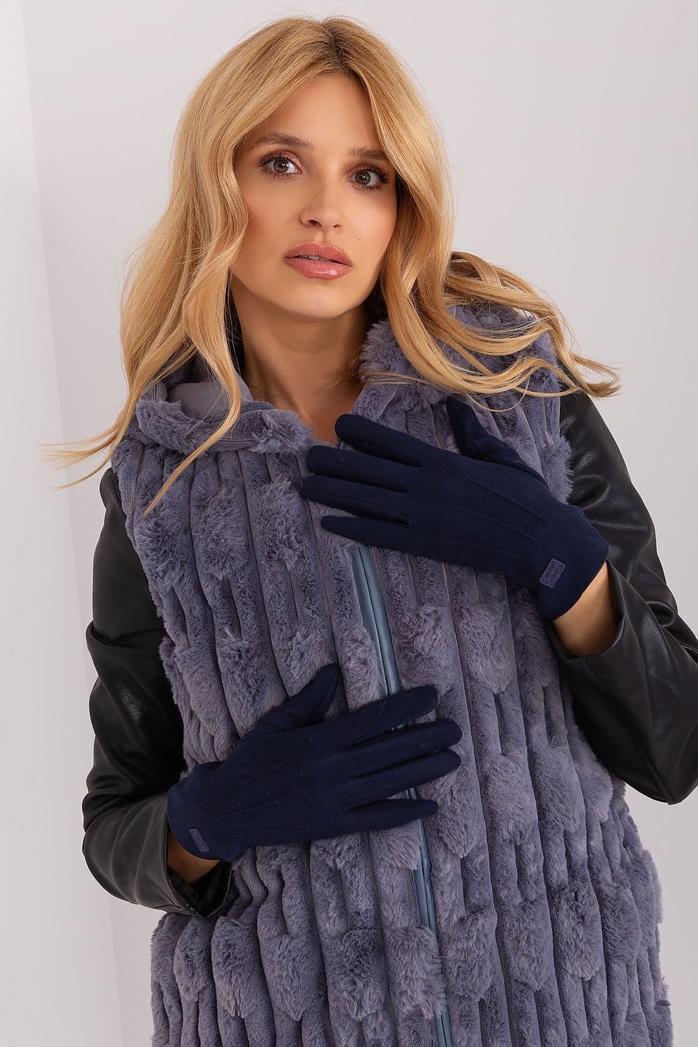 Gloves model 190802