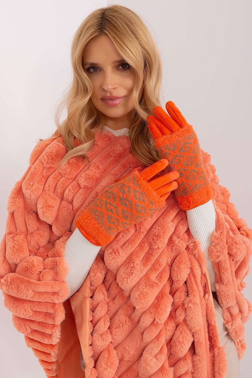 Gloves model 190813