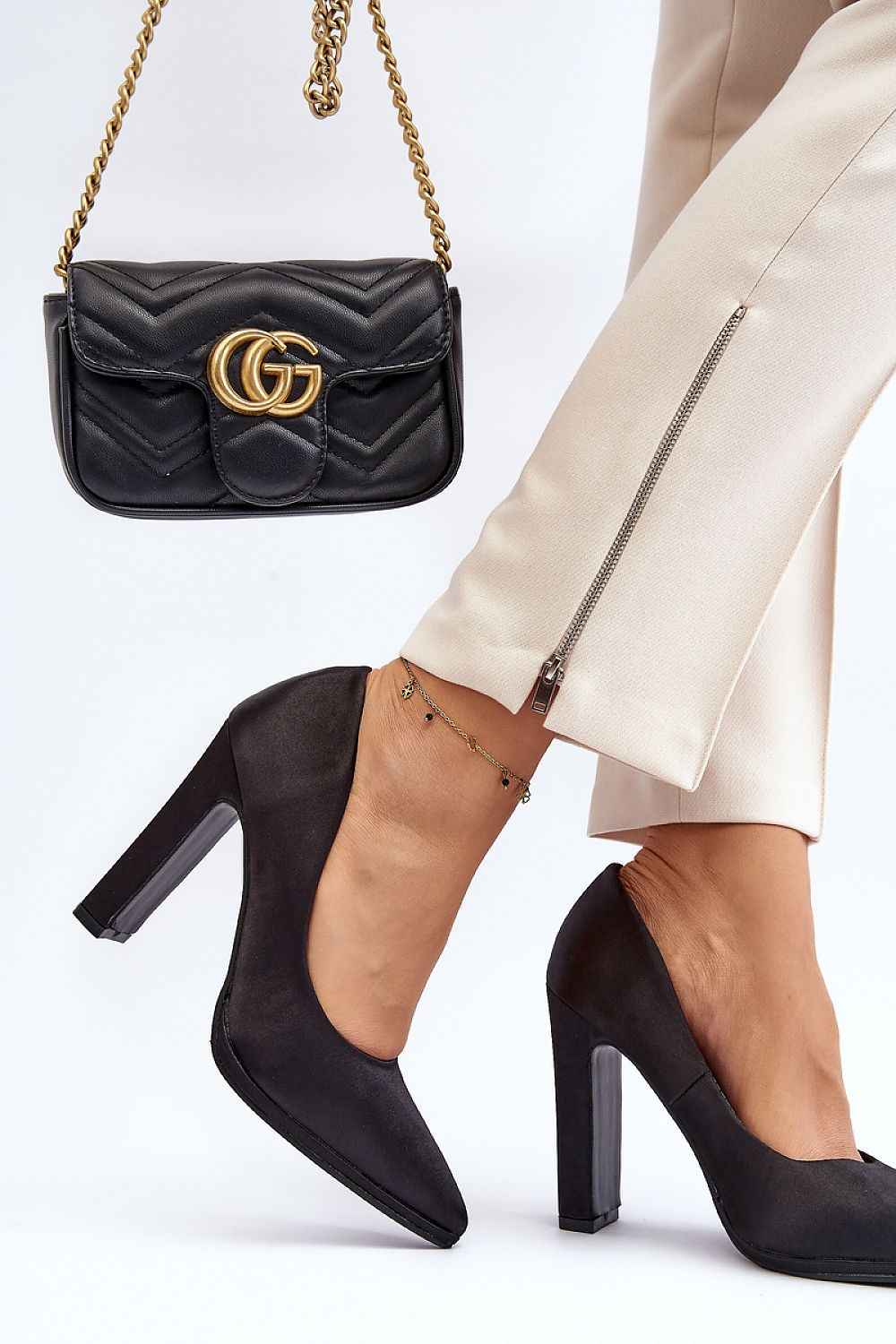 Block heel pumps model 191027