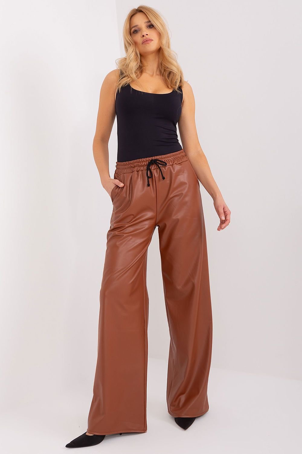 Trousers model 191564