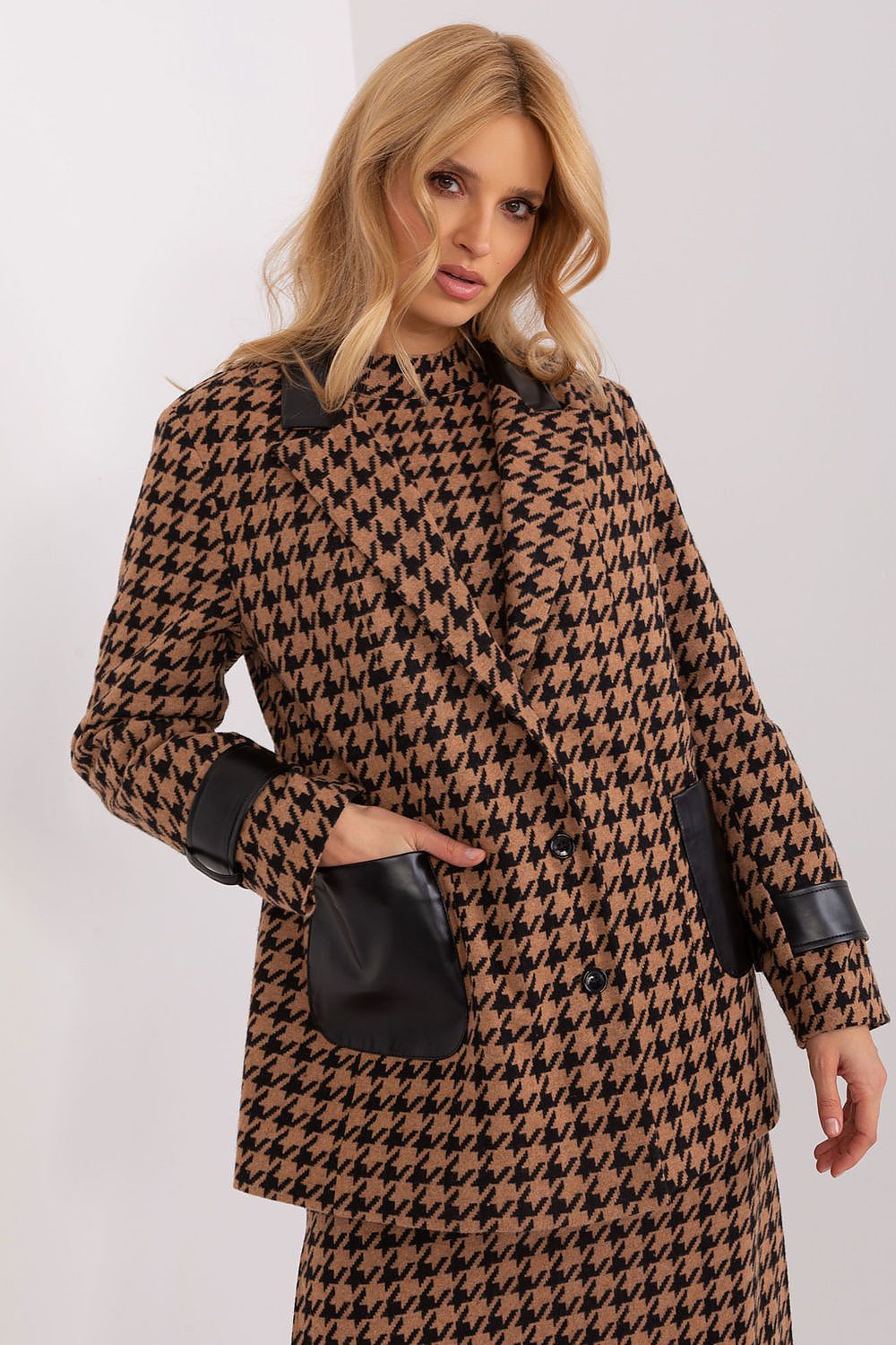 Jacket model 191572