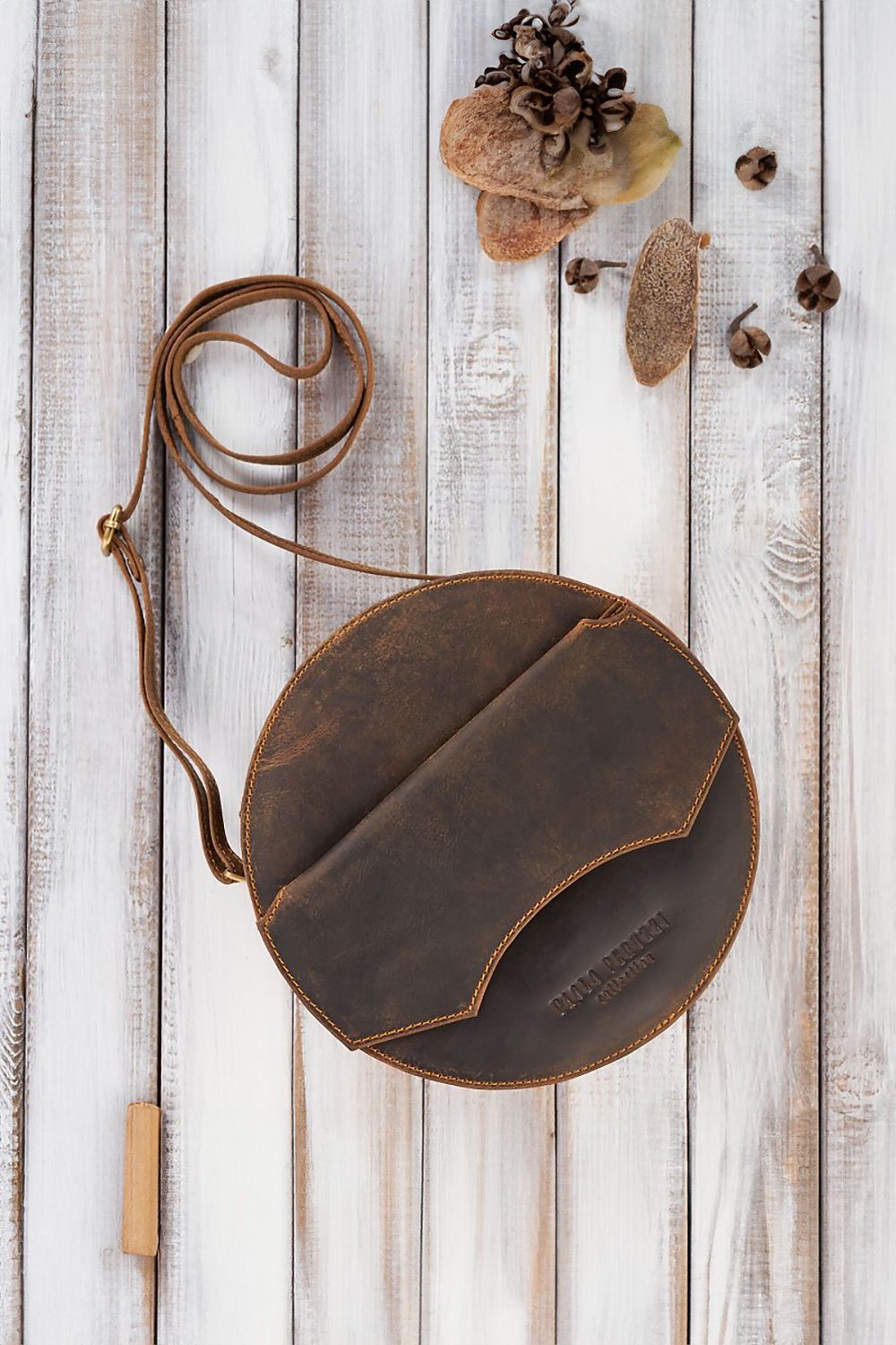 Natural leather bag model 191525