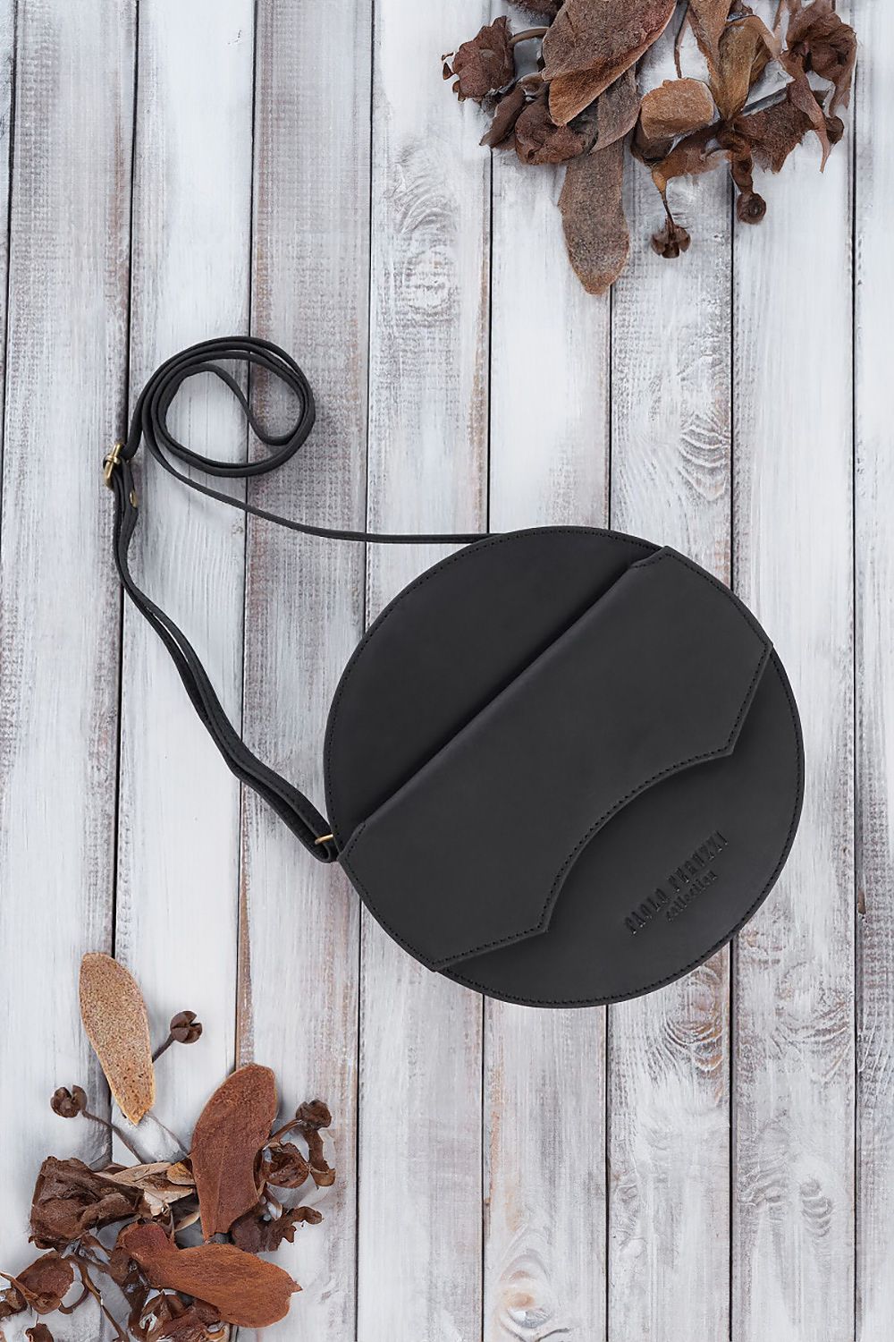 Natural leather bag model 191526