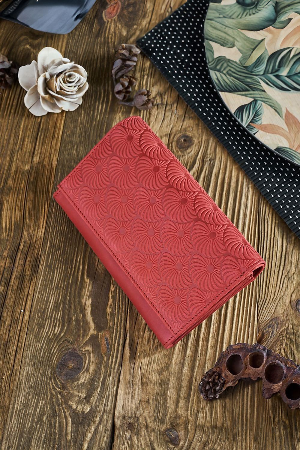 Women`s wallet model 191545