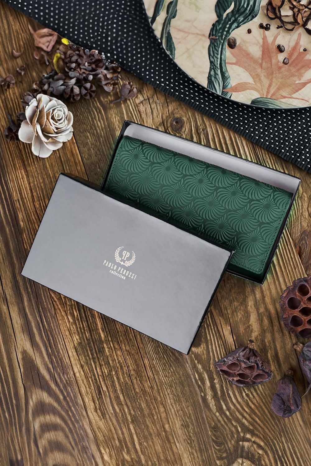 Women`s wallet model 191547