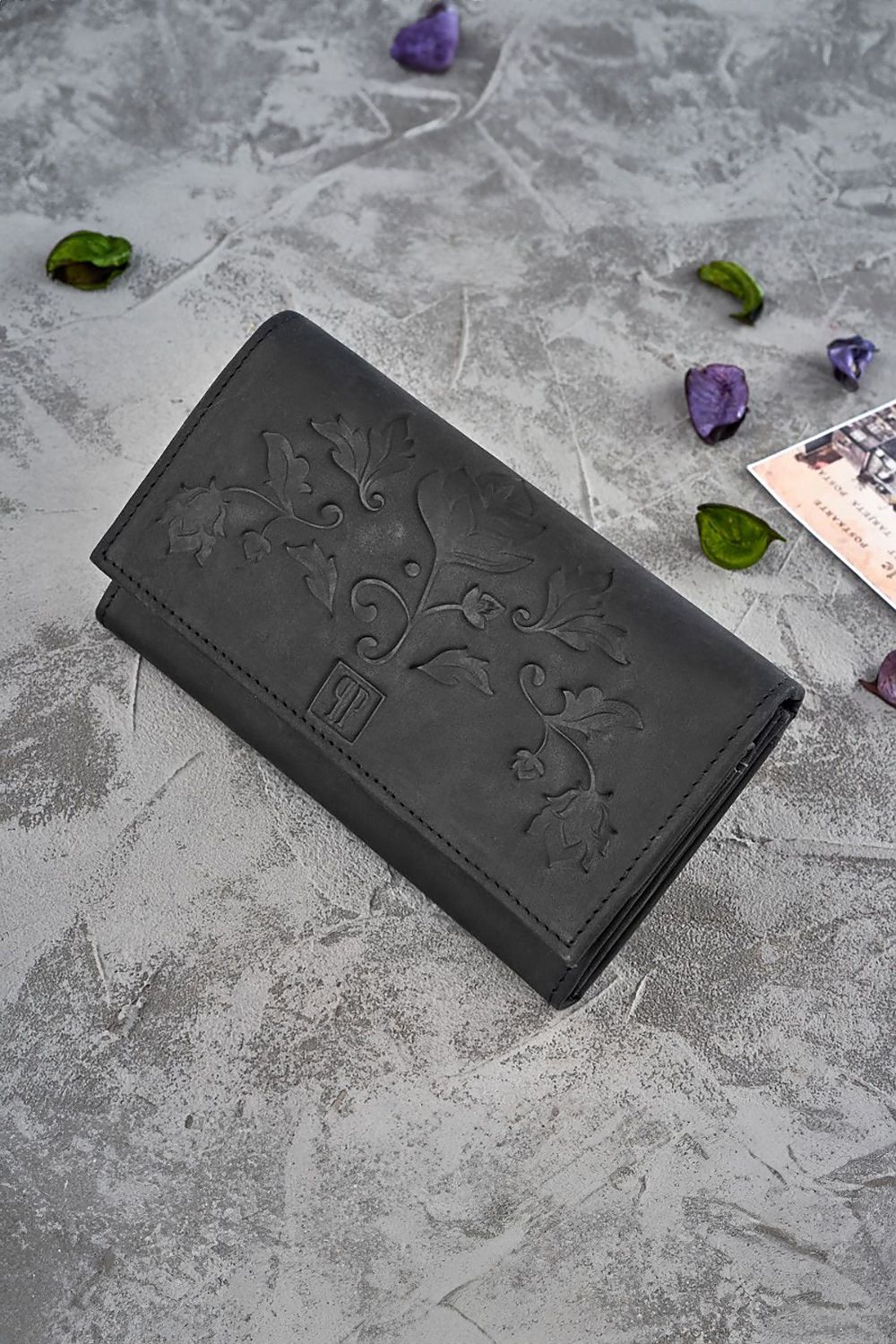 Women`s wallet model 191549