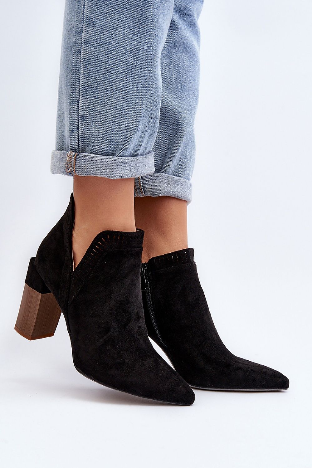 Heel boots model 192673