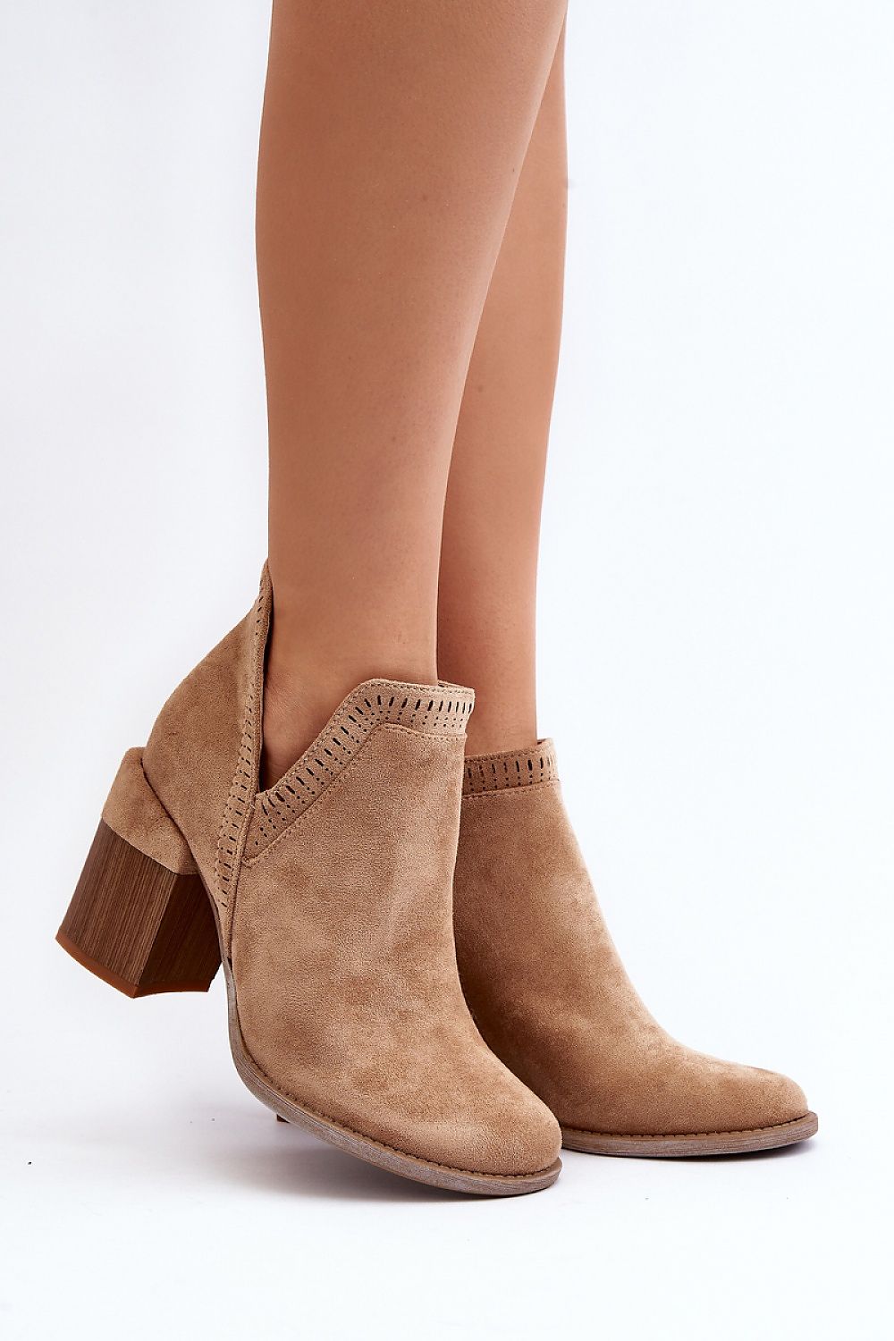 Heel boots model 192675
