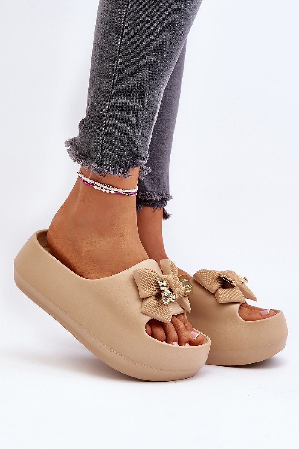 Flip-flops model 194377