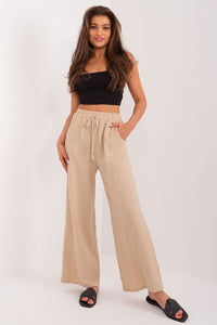 Women trousers model 194854