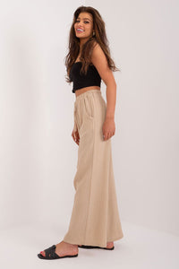 Women trousers model 194854