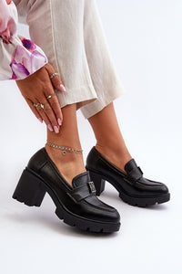 Heeled low shoes model 195403