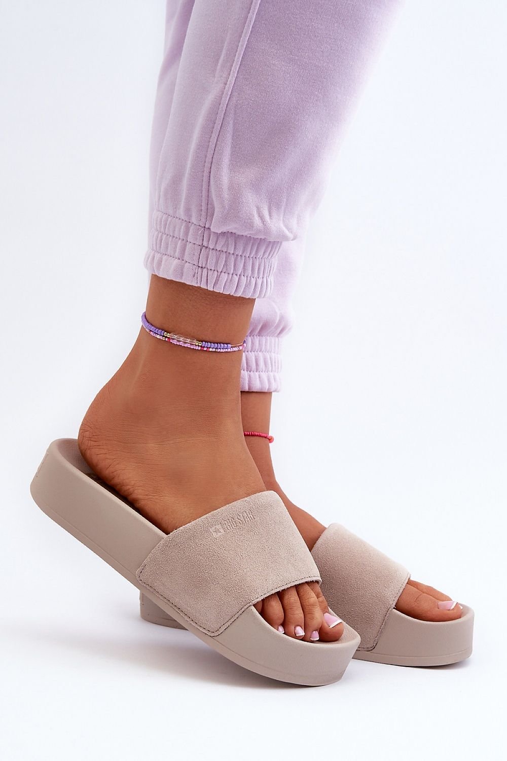 Flip-flops model 195433
