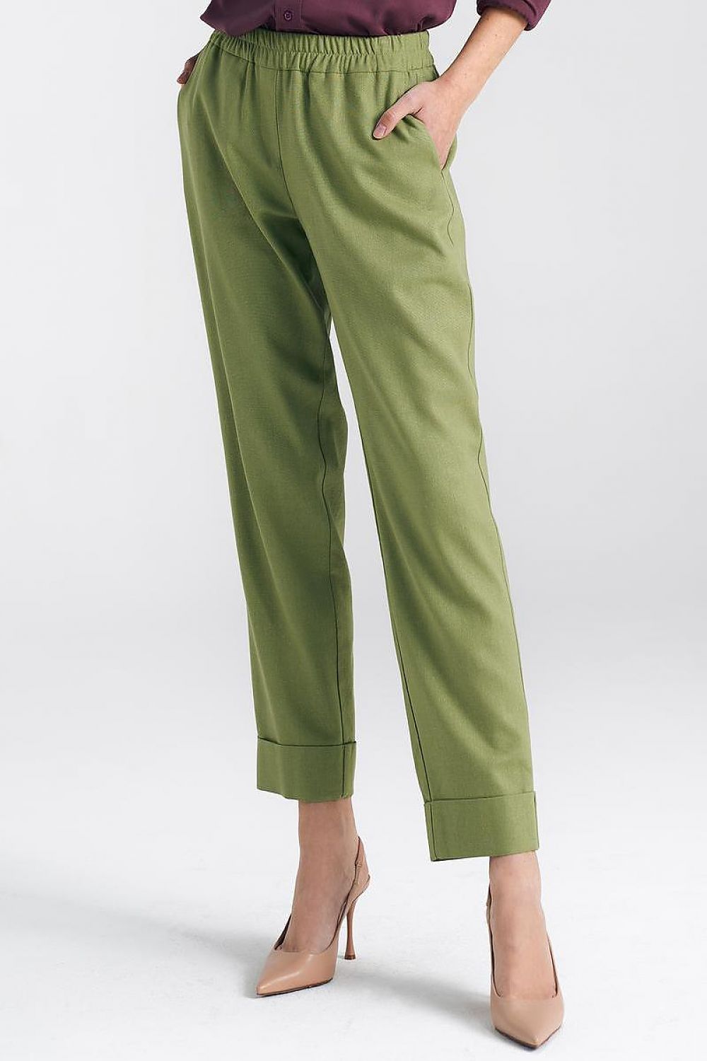 Women trousers model 195463