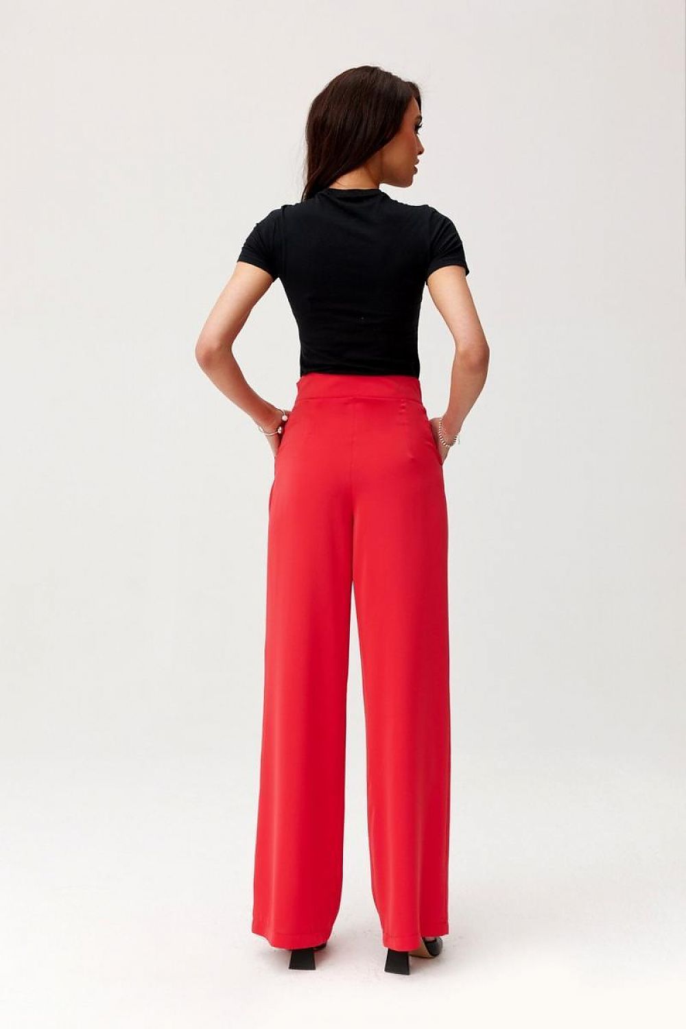 Women trousers model 195910