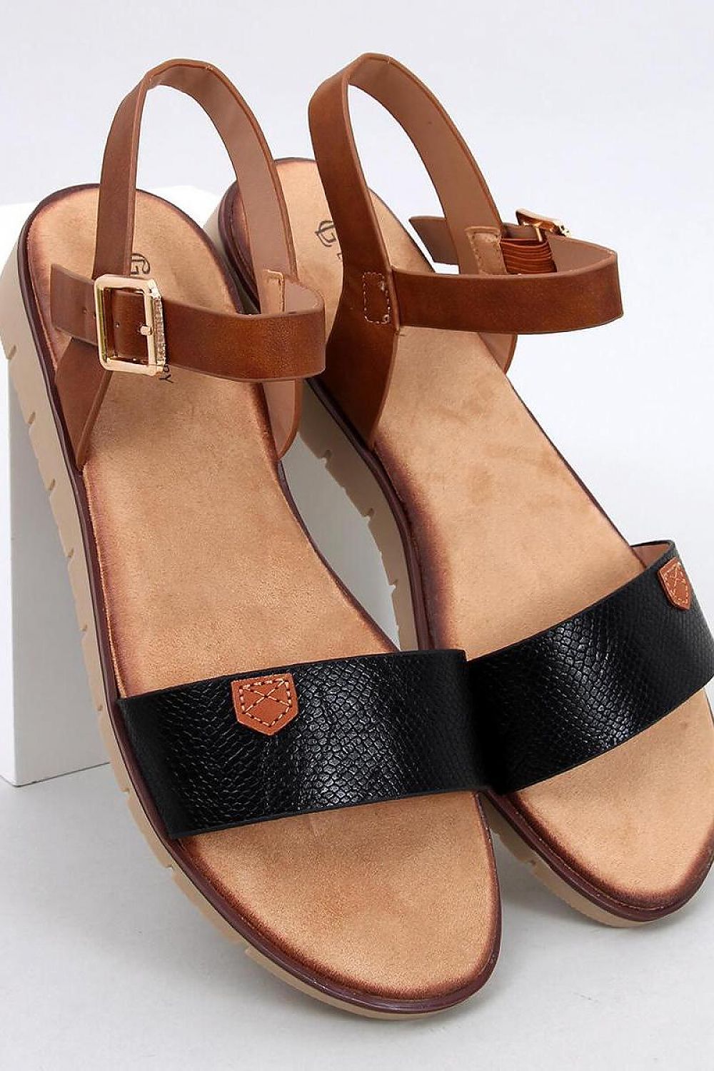 Sandals model 196024