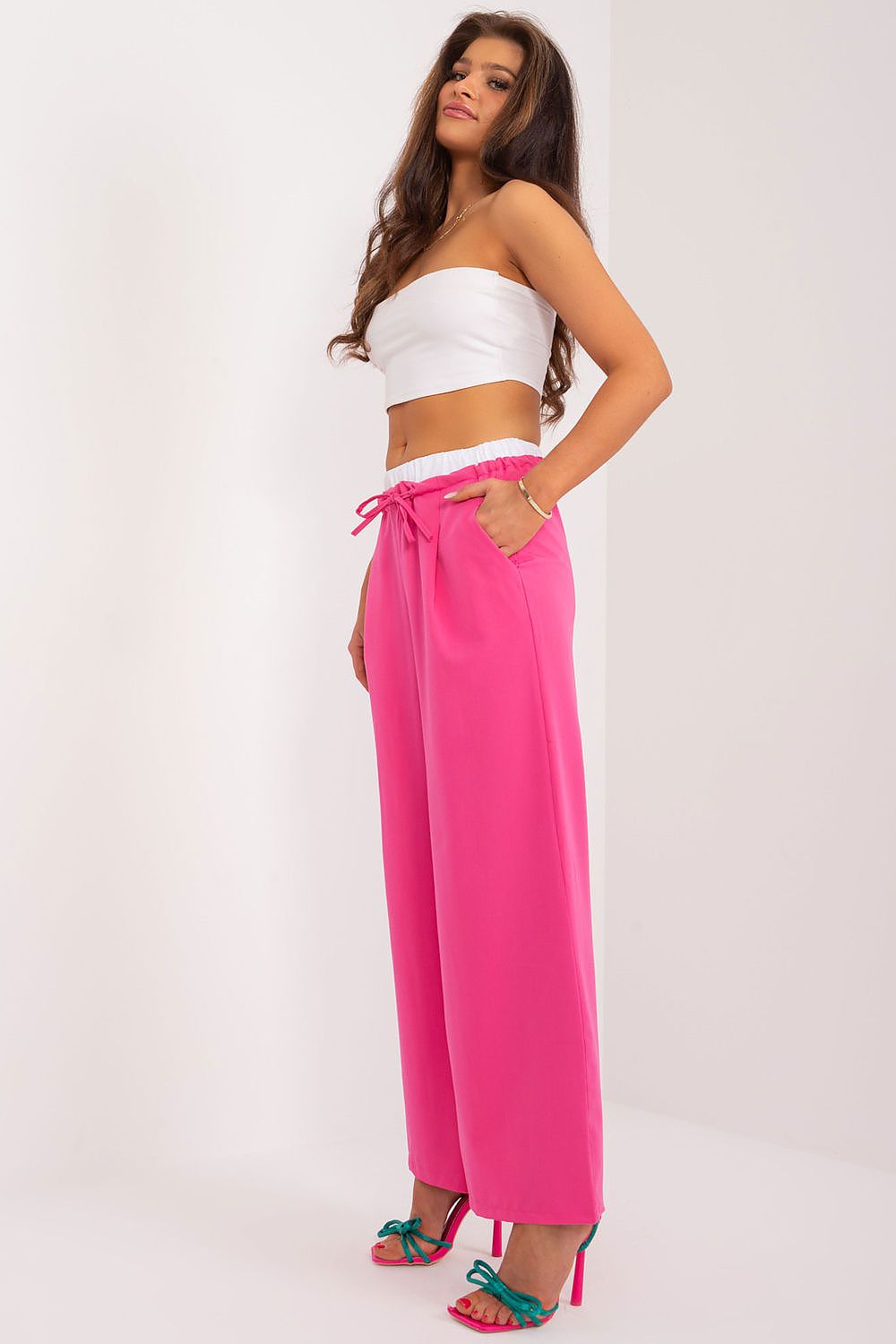 Women trousers model 196178