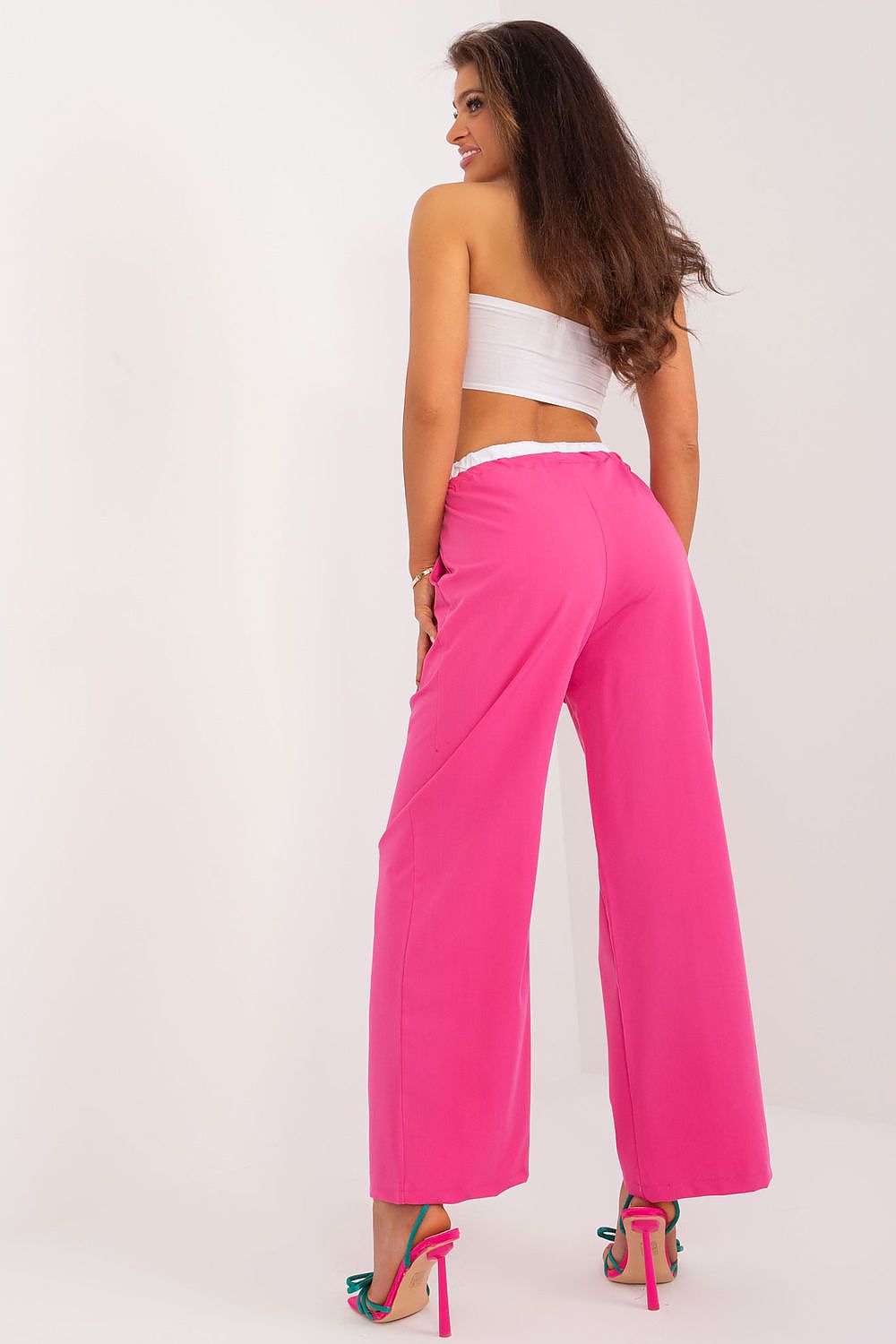 Women trousers model 196178