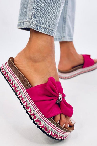 Flip-flops model 196539