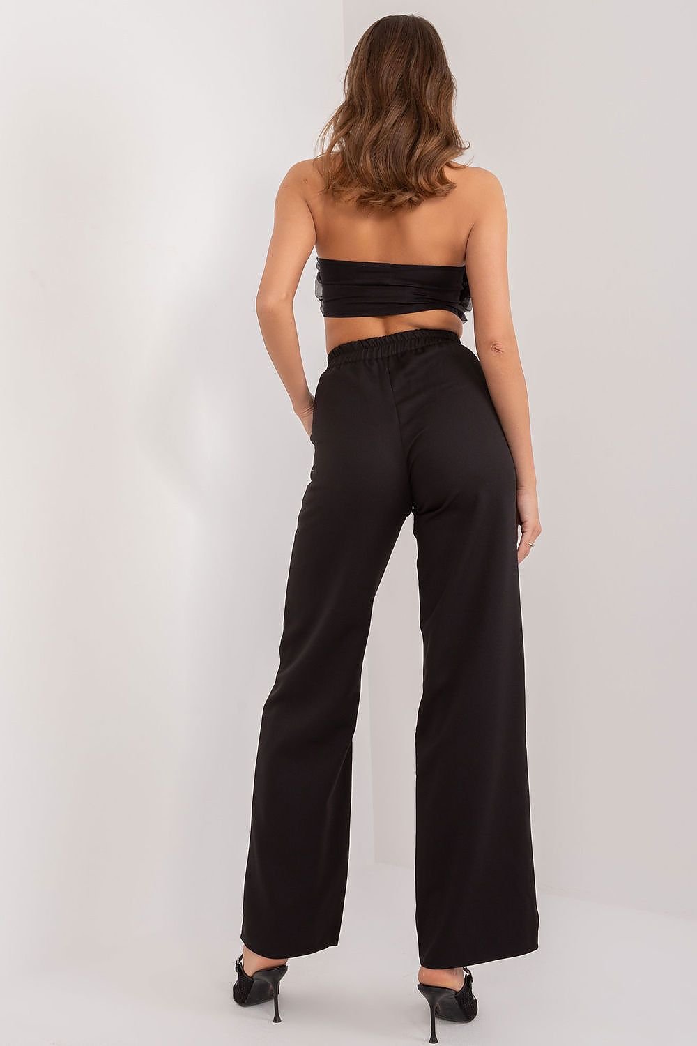 Women trousers model 196569