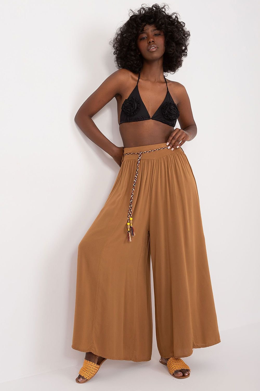 Women trousers model 196766
