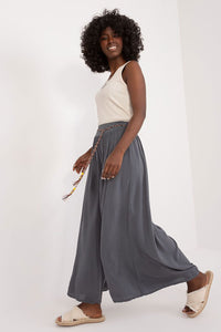 Women trousers model 196767