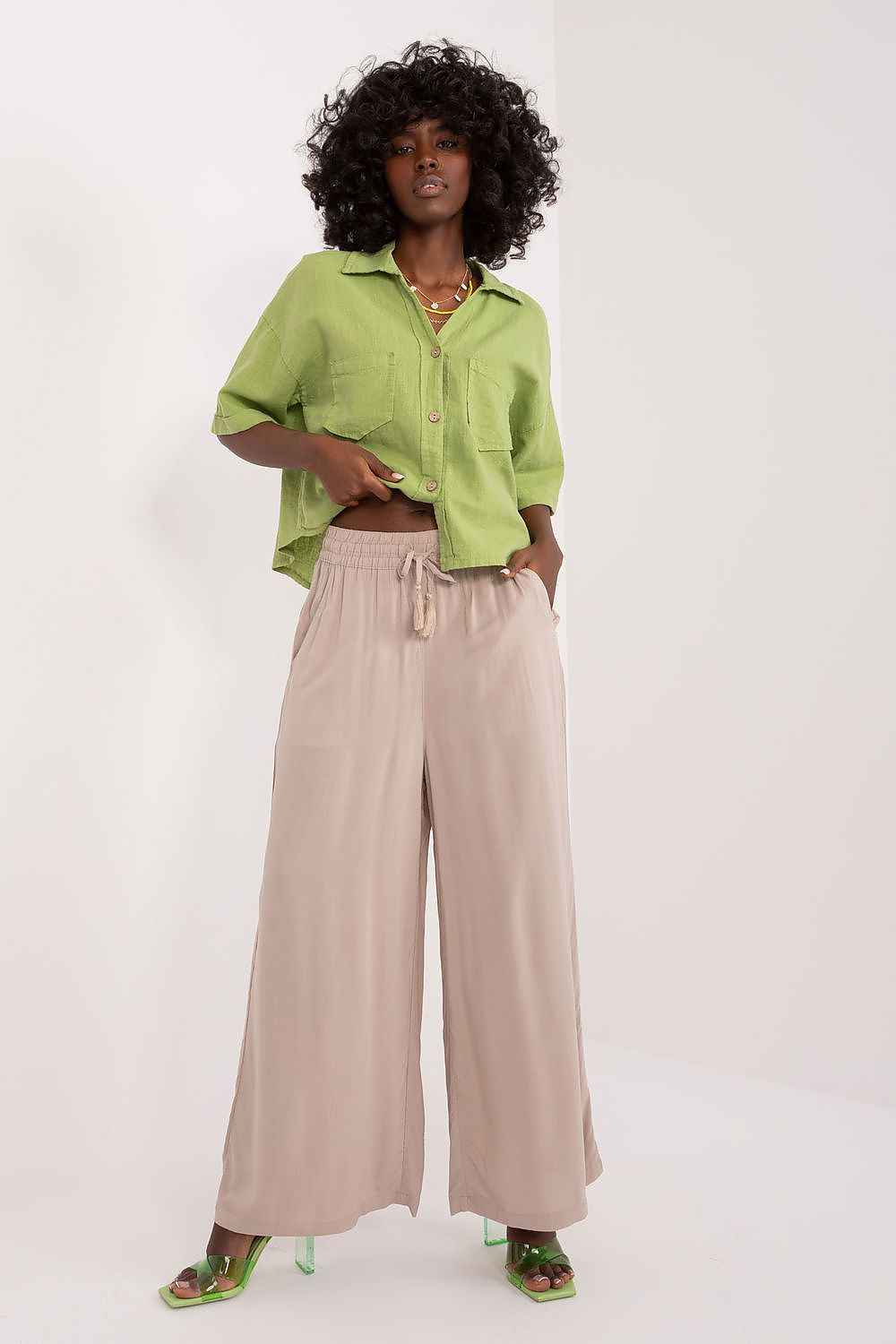 Women trousers model 197538