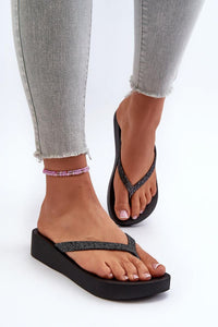 Japanese flip-flops model 198035