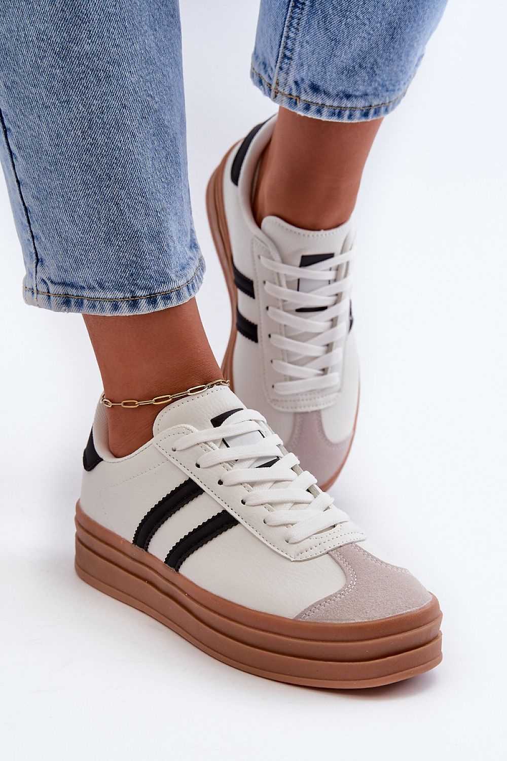 Sport Shoes model 198511
