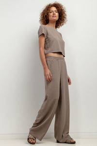 Women trousers model 198551