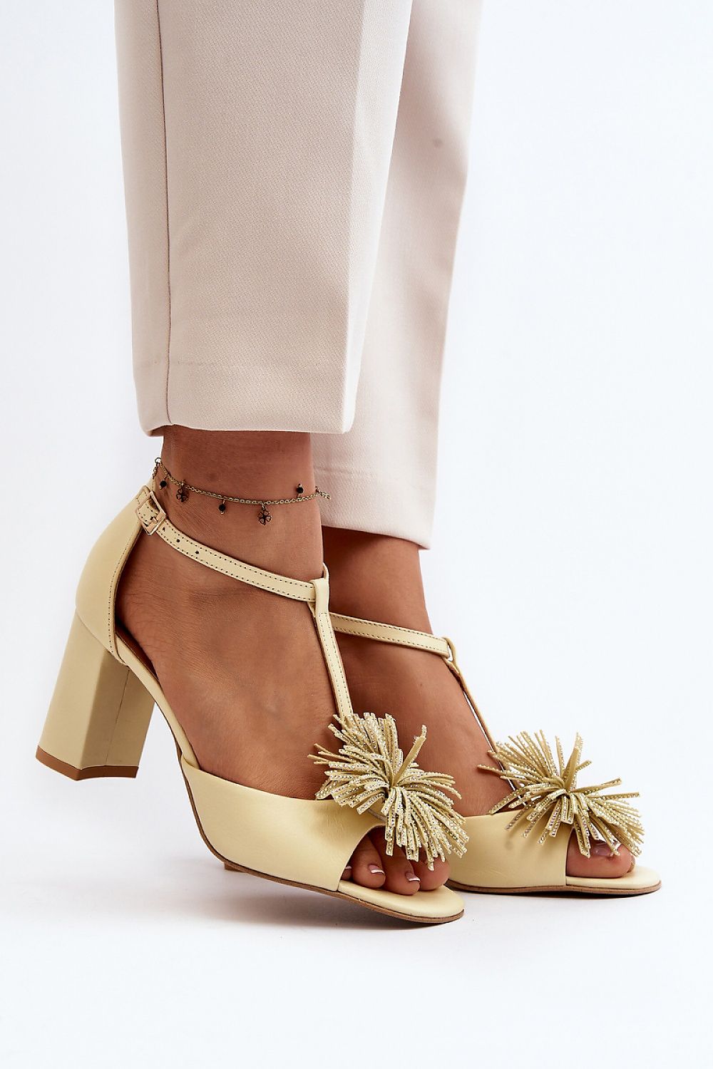 Heel sandals Step in style - Lojahub