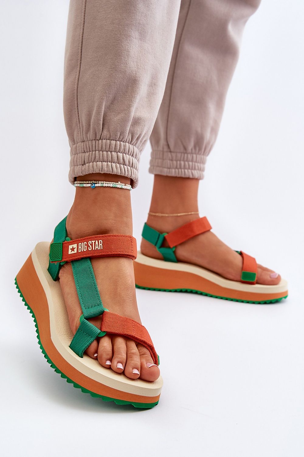  Buskin model 198802 Step in style 
