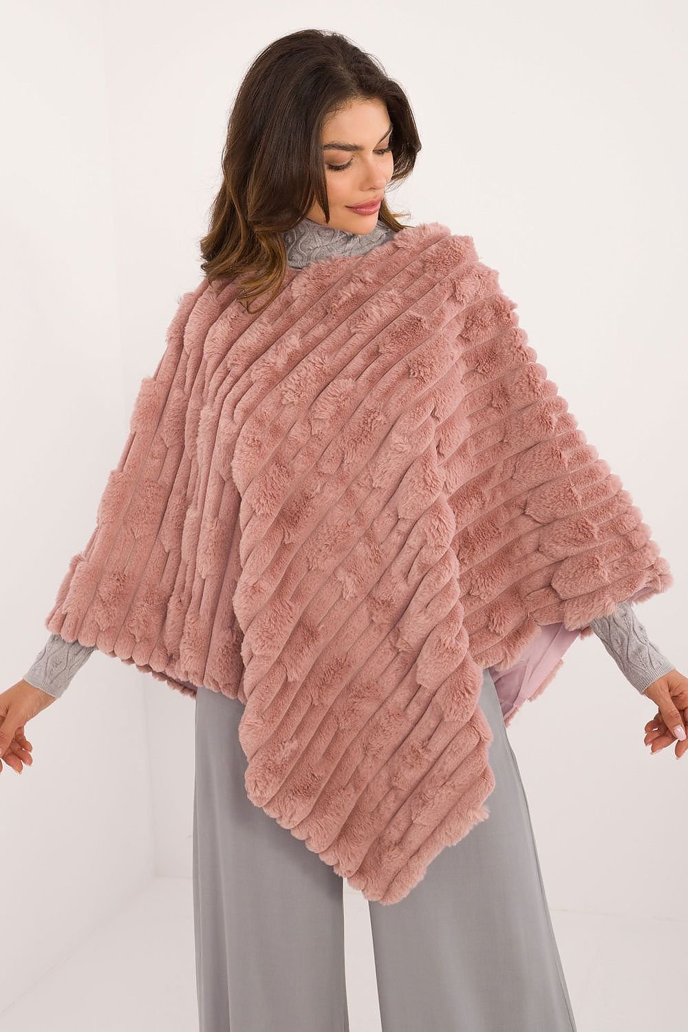 Poncho model 200205