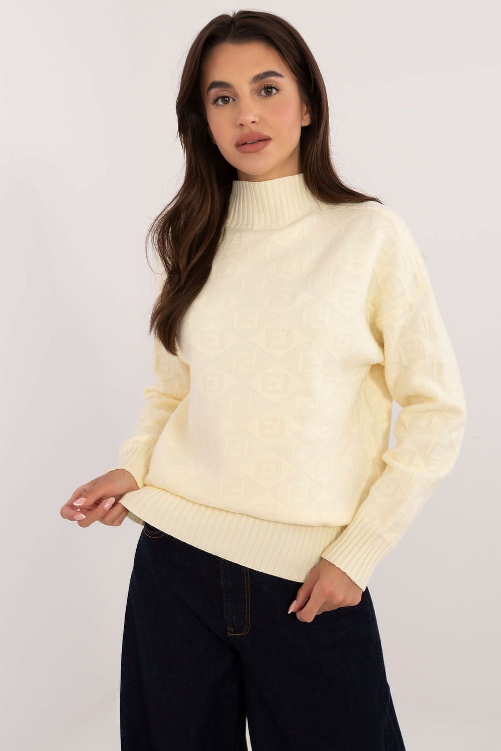 Jumper model 200527