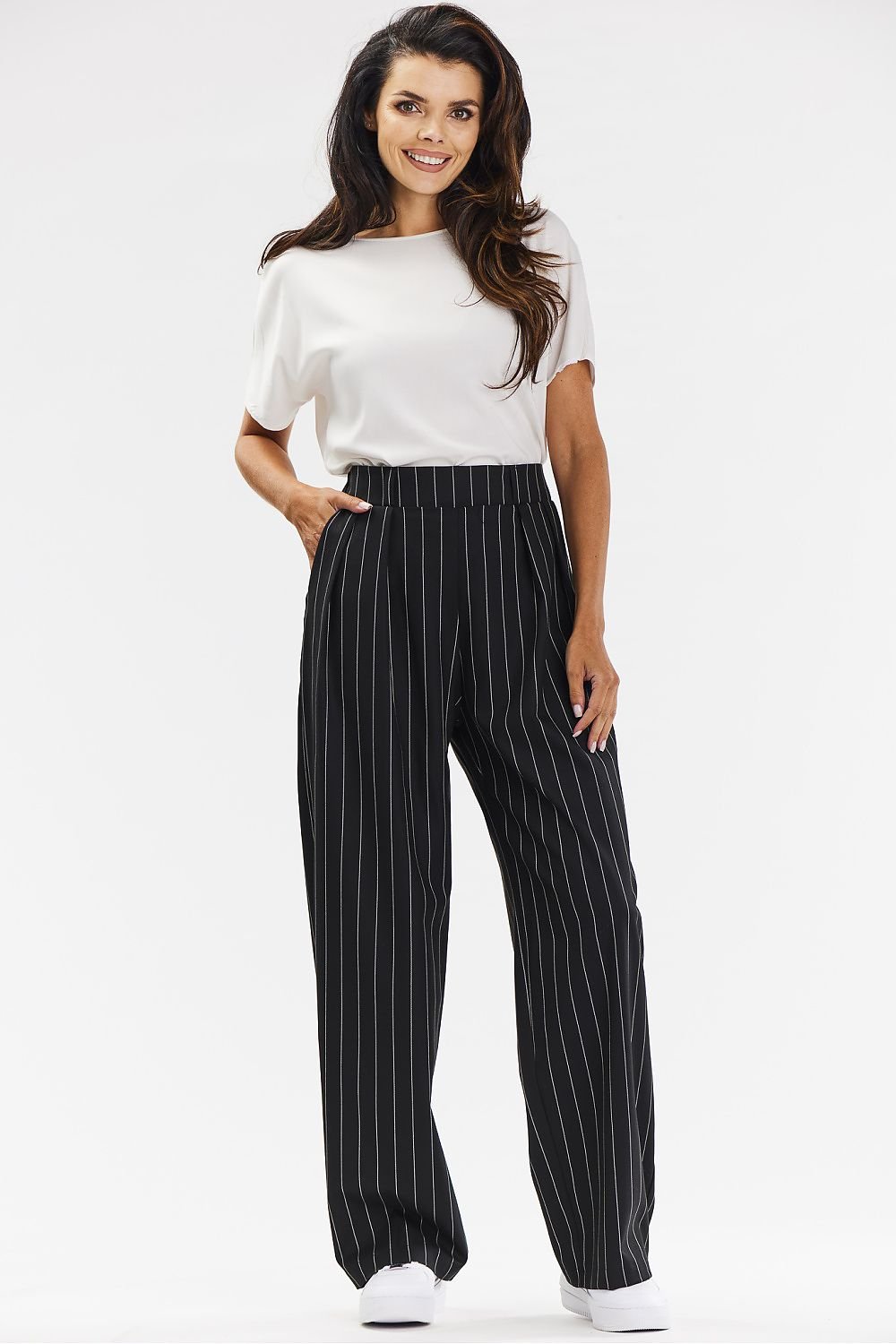 Women trousers model 200565