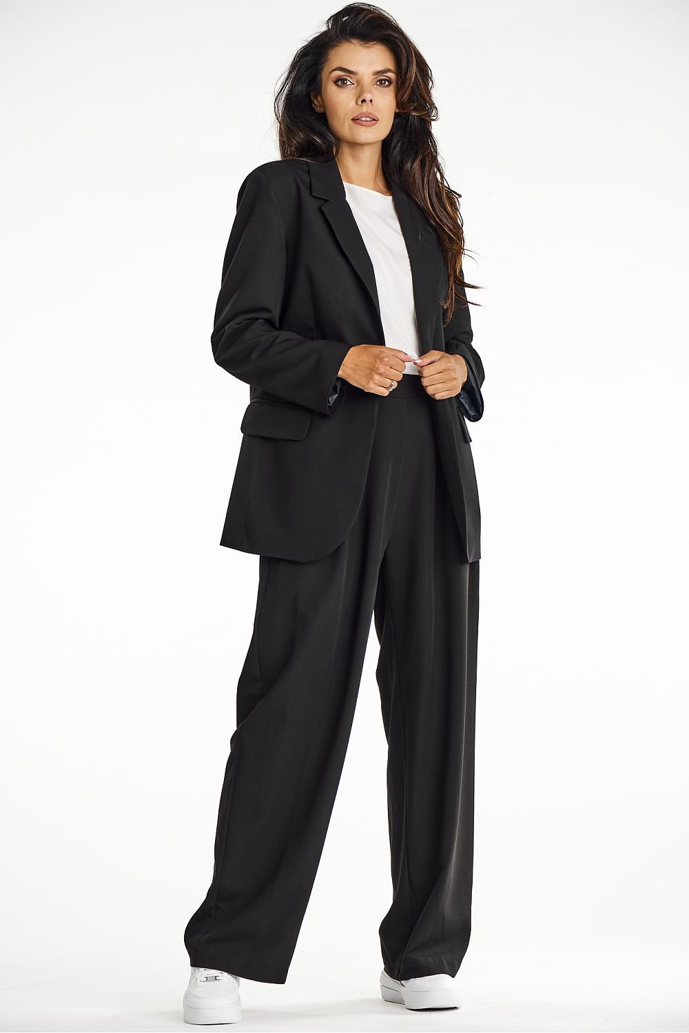 Women trousers model 200573
