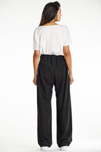 Women trousers model 200573