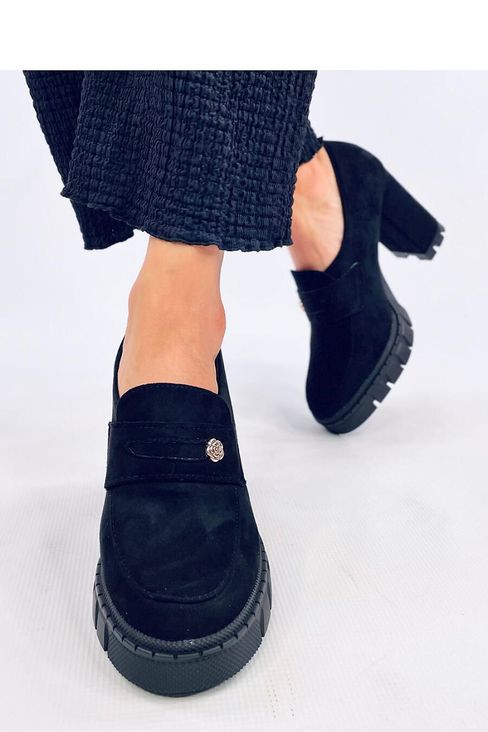 Platform pumps model 200682