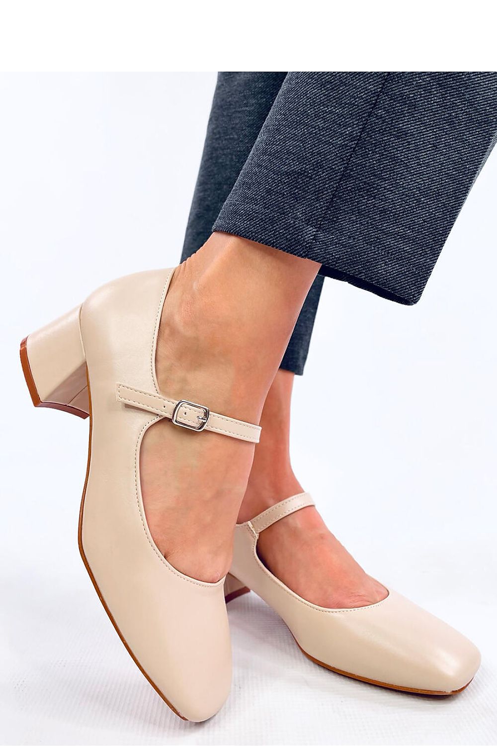 Heel pumps model 200688