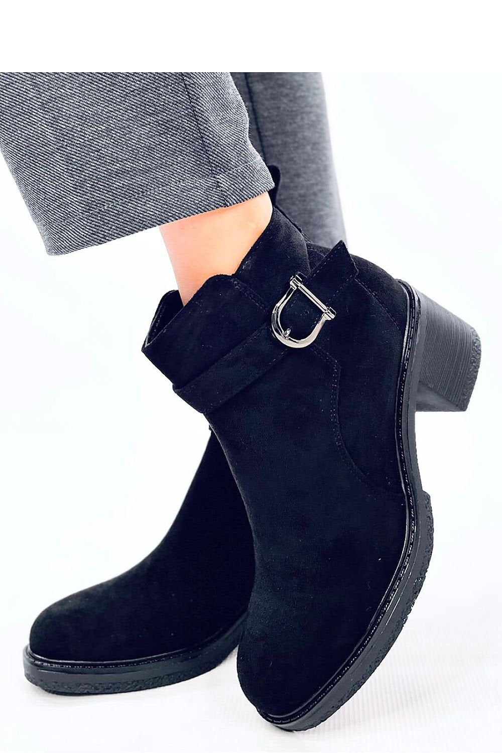 Heel boots model 201397
