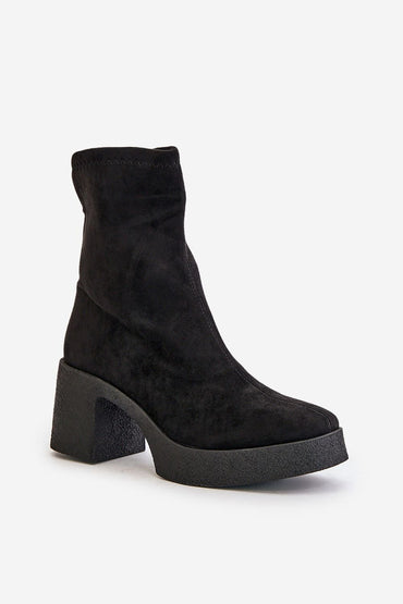 Heel boots model 201528