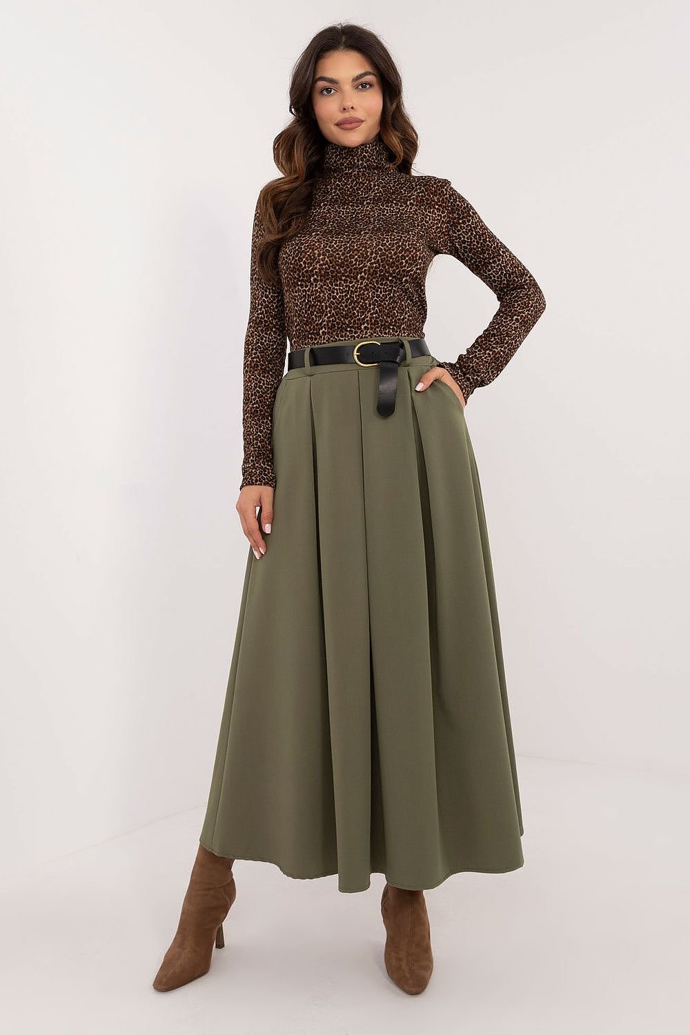 Long skirt model 201610