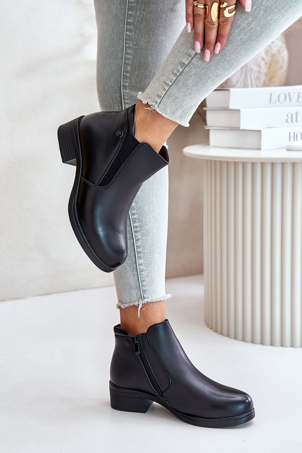 Heel boots model 201683
